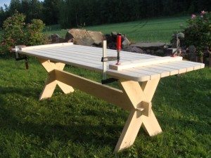 puutathapöytä